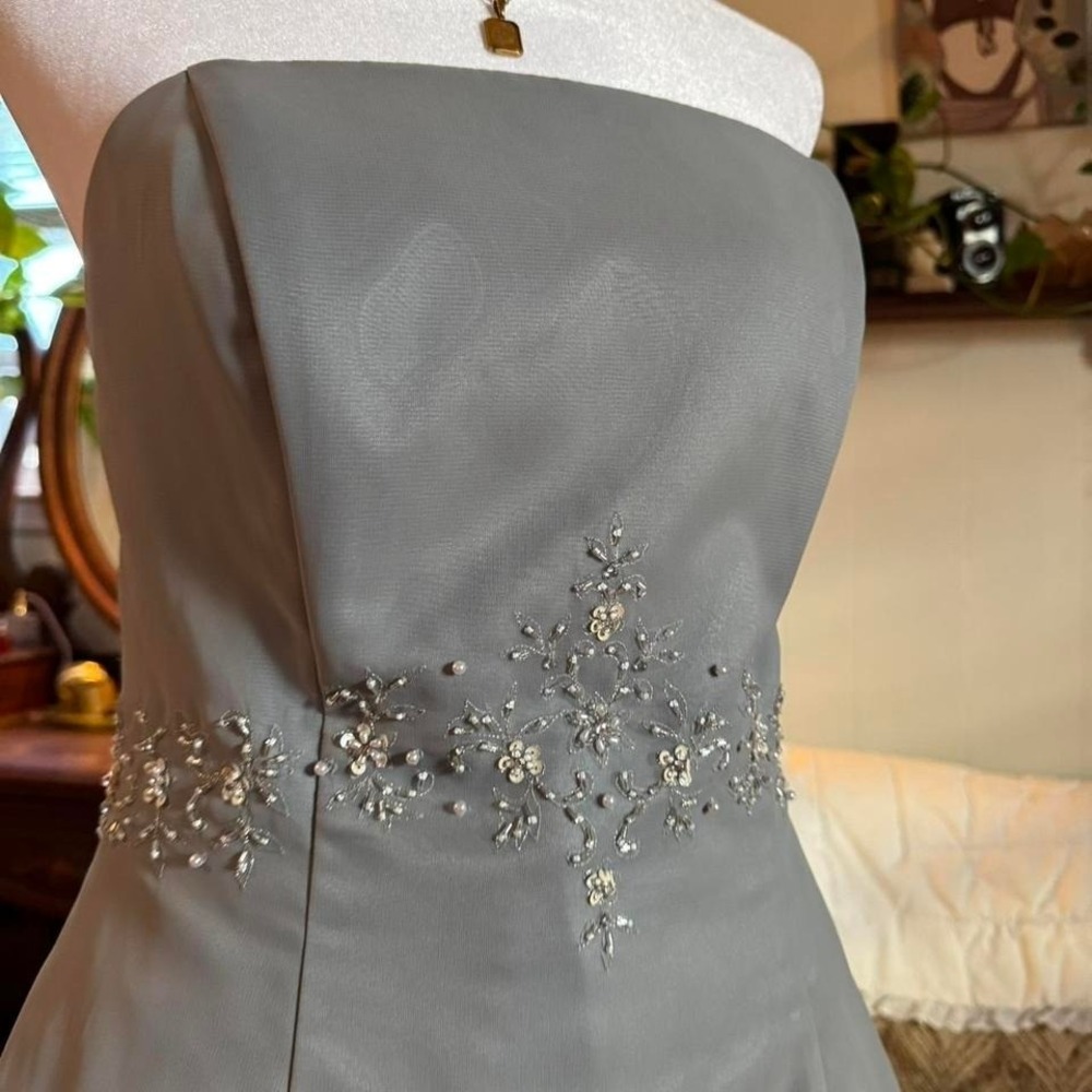 Vintage Strapless Beaded Waist Formal Gown Gray A-Line Evening Dress Prom - Picture 3 of 8